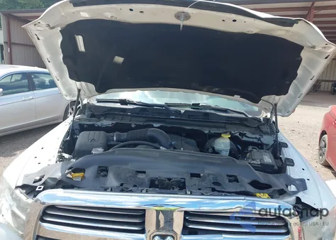 2018 Ram 1500 Slt 4X2 6'4 Box z USA, uszkodzony, nr VIN 1C6RR6TT0JS160558